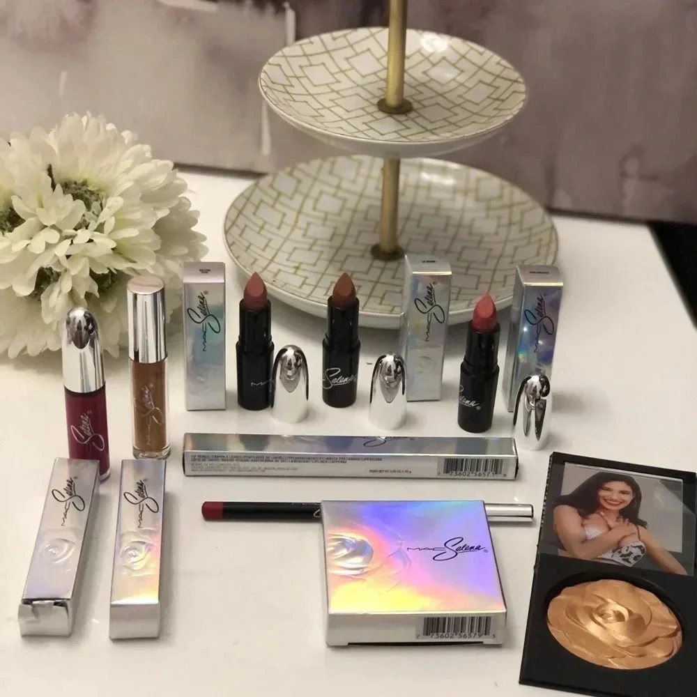 - New! Mac Selena 8pcs collection